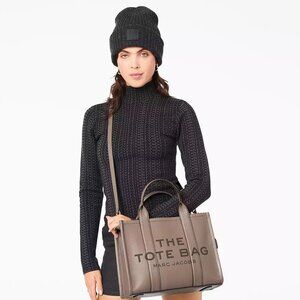 Marc Jacobs THE LEATHER MEDIUM TOTE BAG cement color
